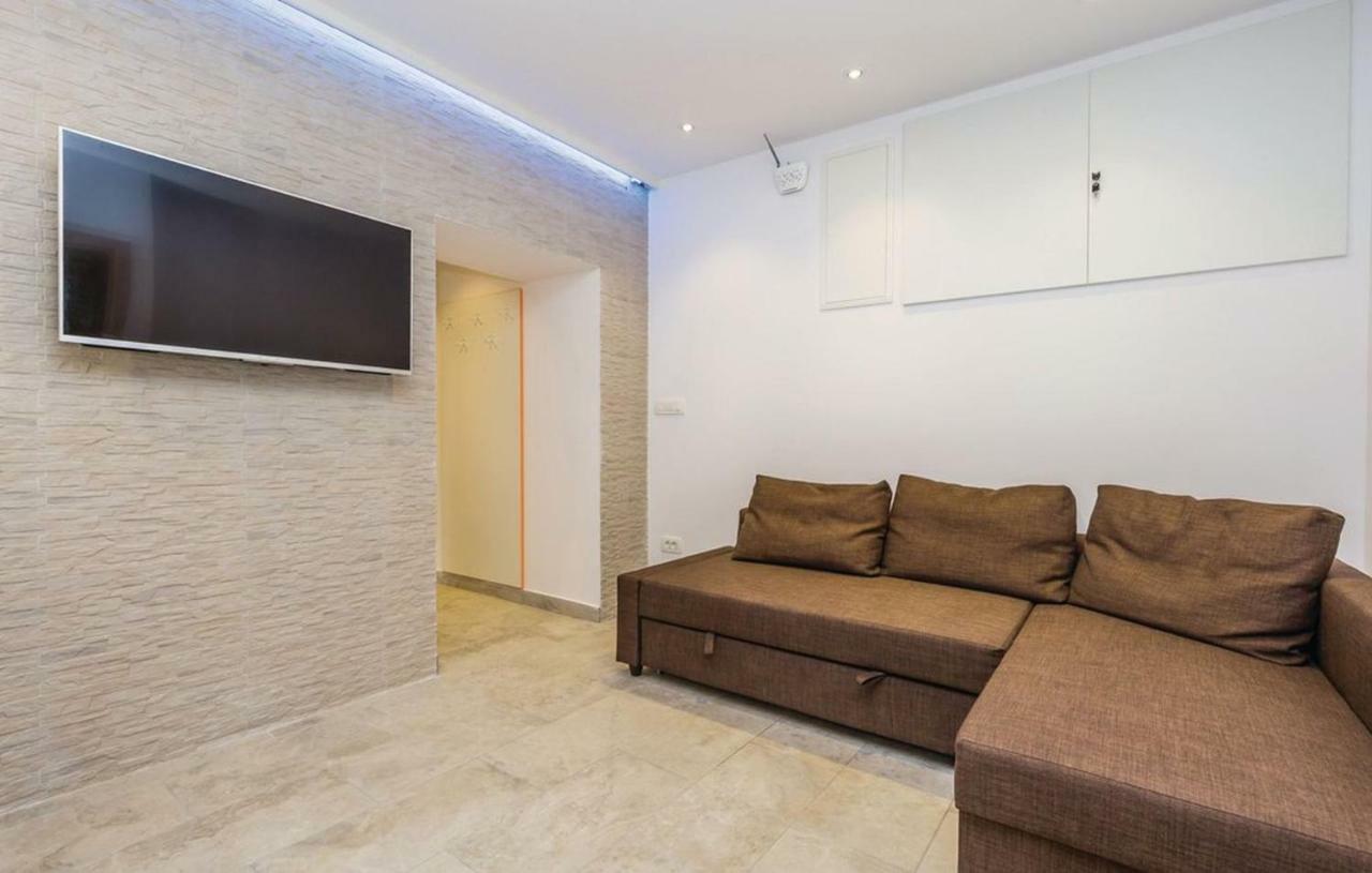 Old Port Apartment Rijeka Ngoại thất bức ảnh