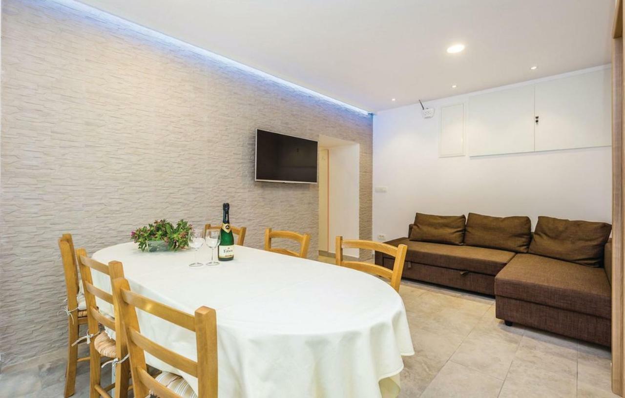 Old Port Apartment Rijeka Ngoại thất bức ảnh